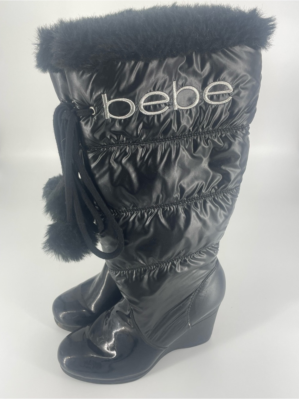 bebe Black Quilted Faux-Fur Trim Wedge Winter Boots with Pom Drawstrings